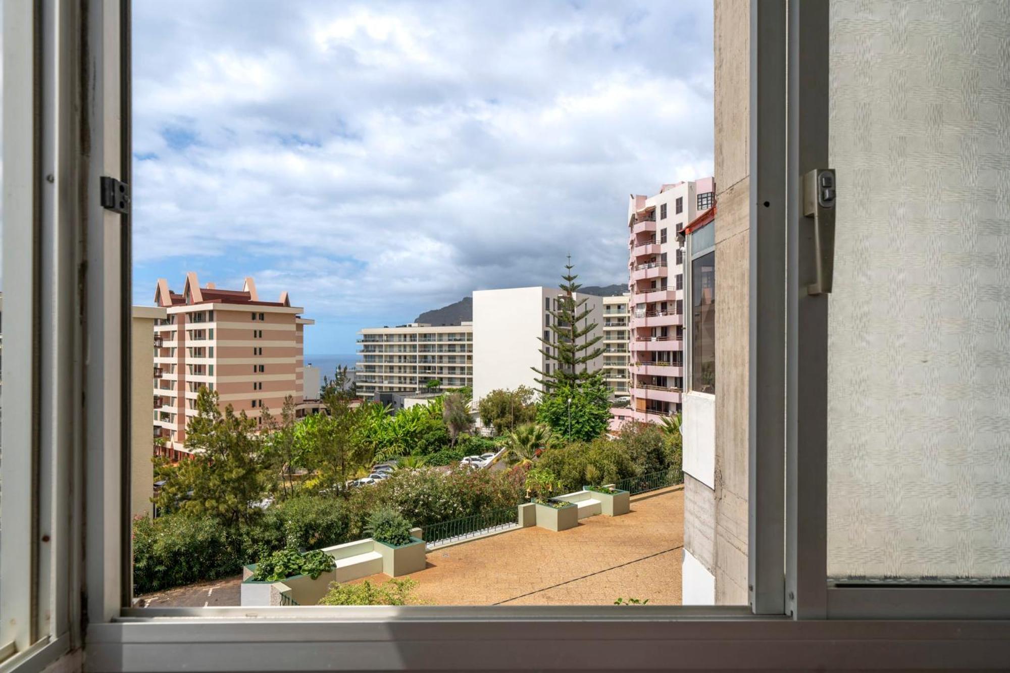 Apartamento America By An Island Apart Funchal  Bagian luar foto